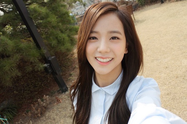 Netizen Hàn phát sốt với hành trình trưởng thành của Jisoo (BLACKPINK): Từ bé đến lớn chưa từng biết xấu là gì! - Ảnh 9. Netizen Hàn phát sốt với hành trình trưởng thành của Jisoo (BLACKPINK): Từ bé đến lớn chưa từng biết xấu là gì! - Ảnh 9.