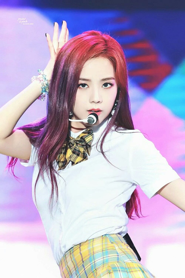 Netizen Hàn phát sốt với hành trình trưởng thành của Jisoo (BLACKPINK): Từ bé đến lớn chưa từng biết xấu là gì! - Ảnh 11. Netizen Hàn phát sốt với hành trình trưởng thành của Jisoo (BLACKPINK): Từ bé đến lớn chưa từng biết xấu là gì! - Ảnh 11.