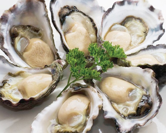 mua hau, chon nhung con co dac diem nay dam bao tuoi ngon, nhieu thit an da mieng - 1