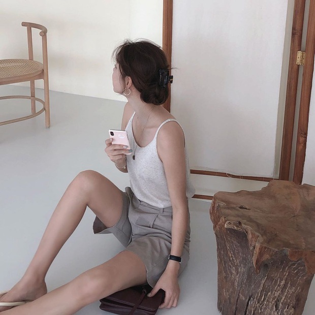 Hot bậc nhất hè này là quần shorts ống rộng và đây là 4 cách diện vừa sành điệu vừa hack dáng hết cỡ - Ảnh 7. Hot bậc nhất hè này là quần shorts ống rộng và đây là 4 cách diện vừa sành điệu vừa hack dáng hết cỡ - Ảnh 7.
