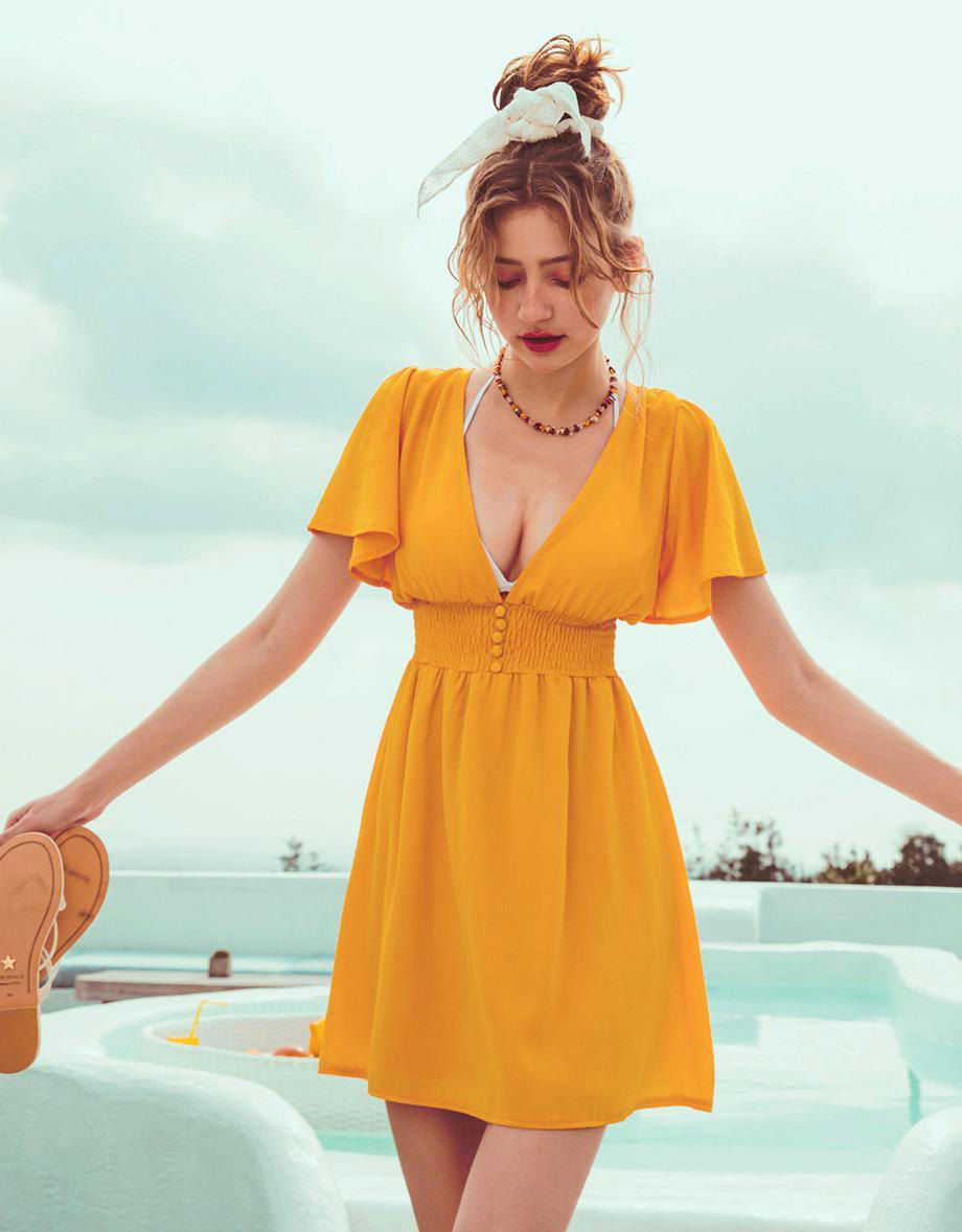Điểm danh những item đậm chất summer không thể thiếu trong tủ đồ mùa hè của bạn - Ảnh 5. Điểm danh những item đậm chất summer không thể thiếu trong tủ đồ mùa hè của bạn - Ảnh 5.
