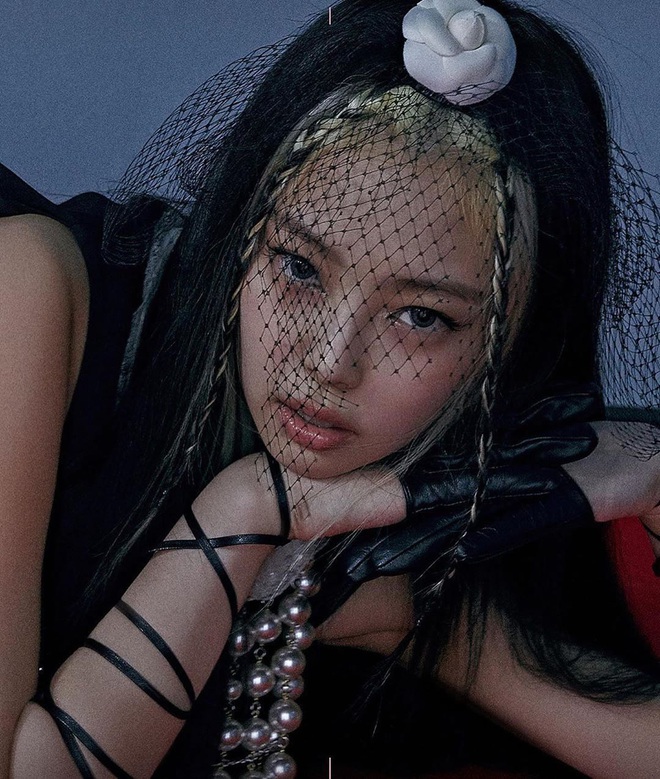Jennie có 8 kiểu tóc "ruột" cực xinh và trendy, quan trọng là siêu dễ làm chị em nào cũng bắt chước được - Ảnh 13. Jennie có 8 kiểu tóc "ruột" cực xinh và trendy, quan trọng là siêu dễ làm chị em nào cũng bắt chước được - Ảnh 13.
