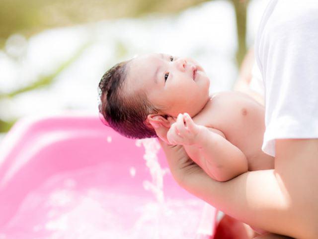 cach ve sinh ron cho tre so sinh de day ron rung tu nhien nhat - 3