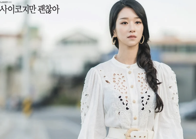 Style tóc của Seo Ye Ji trong “Điên Thì Có Sao”: Kiểu nào cũng sang, có buộc thấp đơn giản thì vẫn xinh và sexy phát hờn - Ảnh 4. Style tóc của Seo Ye Ji trong “Điên Thì Có Sao”: Kiểu nào cũng sang, có buộc thấp đơn giản thì vẫn xinh và sexy phát hờn - Ảnh 4.