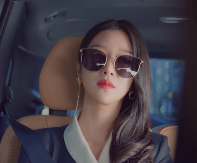 Style tóc của Seo Ye Ji trong “Điên Thì Có Sao”: Kiểu nào cũng sang, có buộc thấp đơn giản thì vẫn xinh và sexy phát hờn - Ảnh 1. Style tóc của Seo Ye Ji trong “Điên Thì Có Sao”: Kiểu nào cũng sang, có buộc thấp đơn giản thì vẫn xinh và sexy phát hờn - Ảnh 1.