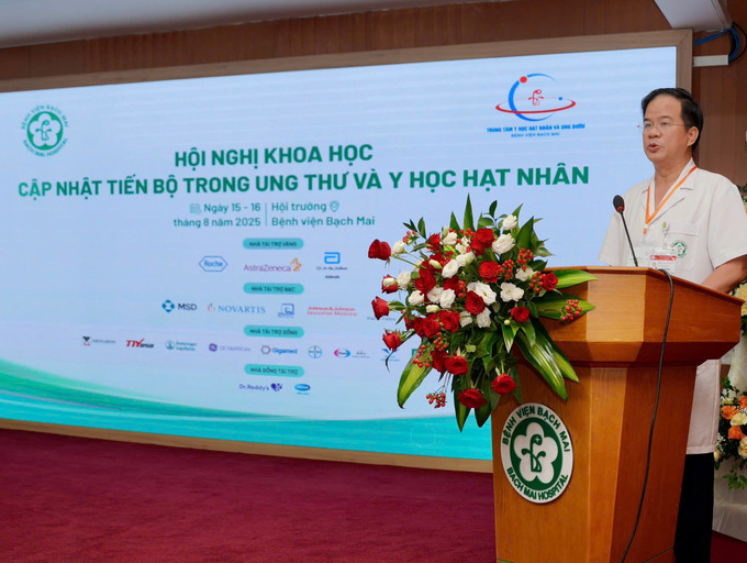 PGS.TS Đào Xuân Cơ, Giám đốc BV Bạch Mai phát biểu tại hội nghị (Ảnh: HM)