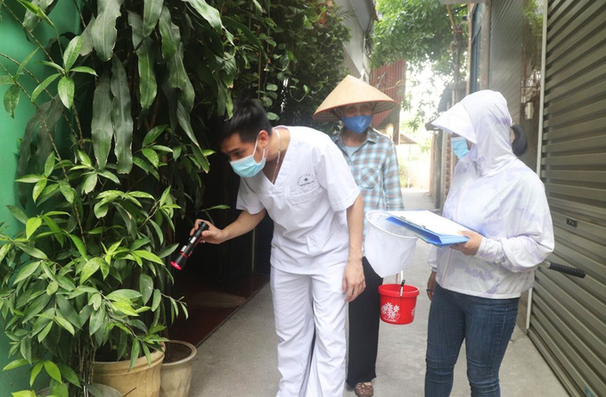 Diệt lăng quăng, bọ gậy để phòng chống một số bệnh truyền nhiễm (Ảnh minh họa)