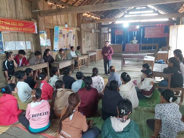 Tổ chức tuyên truyền trực tiếp cho người dân về tác hại của việc sử dụng cá ủ muối chua