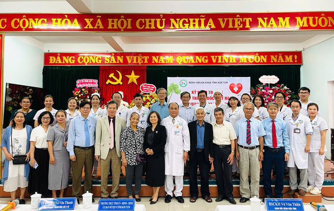BGĐ BVĐK tỉnh Quảng Ngãi 2 gặp mặt cán bộ nhân kỉ niệm Ngày Thầy thuốc Việt Nam 27/2