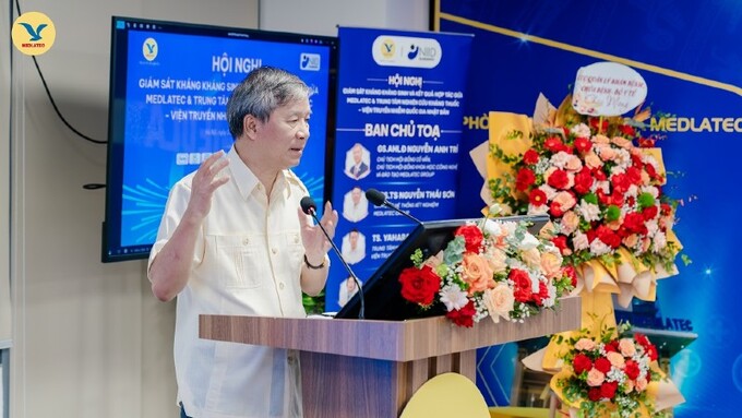 GS. Nguyễn Anh Trí - Chủ tịch Hội đồng Khoa học Công nghệ và Đào tạo MEDLATEC Group, thành viên Hội đồng Tư vấn chính sách của Thủ tướng Chính phủ phát biểu khai mạc chương trình.