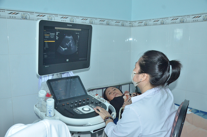Siêu âm cho bệnh nhân ở Trung tâm Y tế Rạch Giá