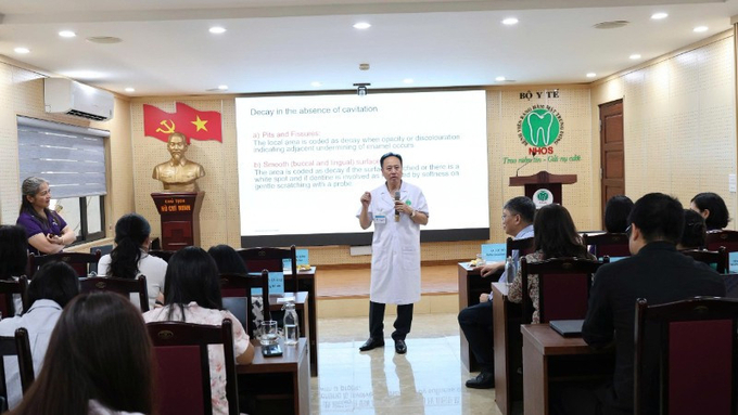 Các học viên tham dự lớp tập huấn nghiệp vụ