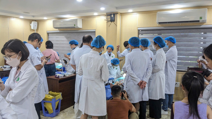 Các học viên thực hành tại lớp tập huấn nghiệp vụ