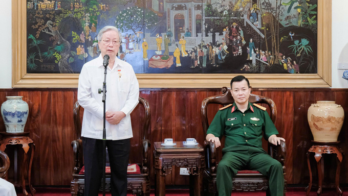 Ông Nguyễn Hồng Quân – Chủ tịch Hội VACHE phát biểu tại buổi làm việc với Ban Quản lý Bộ Tư lệnh Lăng