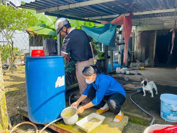 Xã Đạ Huoai 3 ra quân thực hiện chiến dịch diệt lăng quăng, bọ gậy nhằm hạn chế các loại muỗi sinh trưởng và phát triển