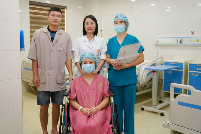 Người bệnh được điều trị bằng kỹ thuật US - HIFU (Ảnh: VGP/HM)
