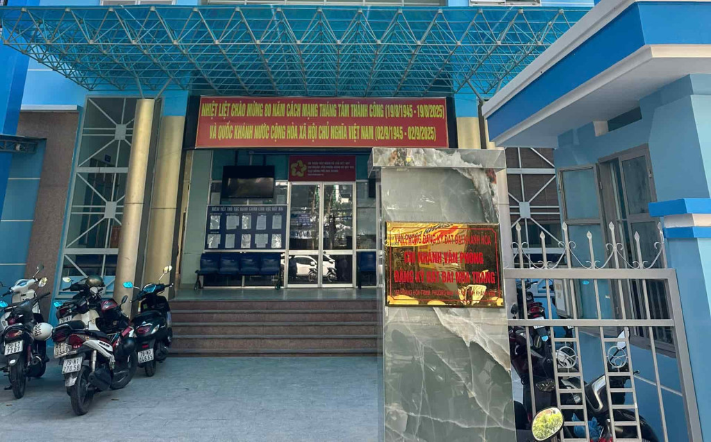 Chi nhánh Văn phòng đăng ký đất đai Nha Trang (Ảnh: Hữu Long)