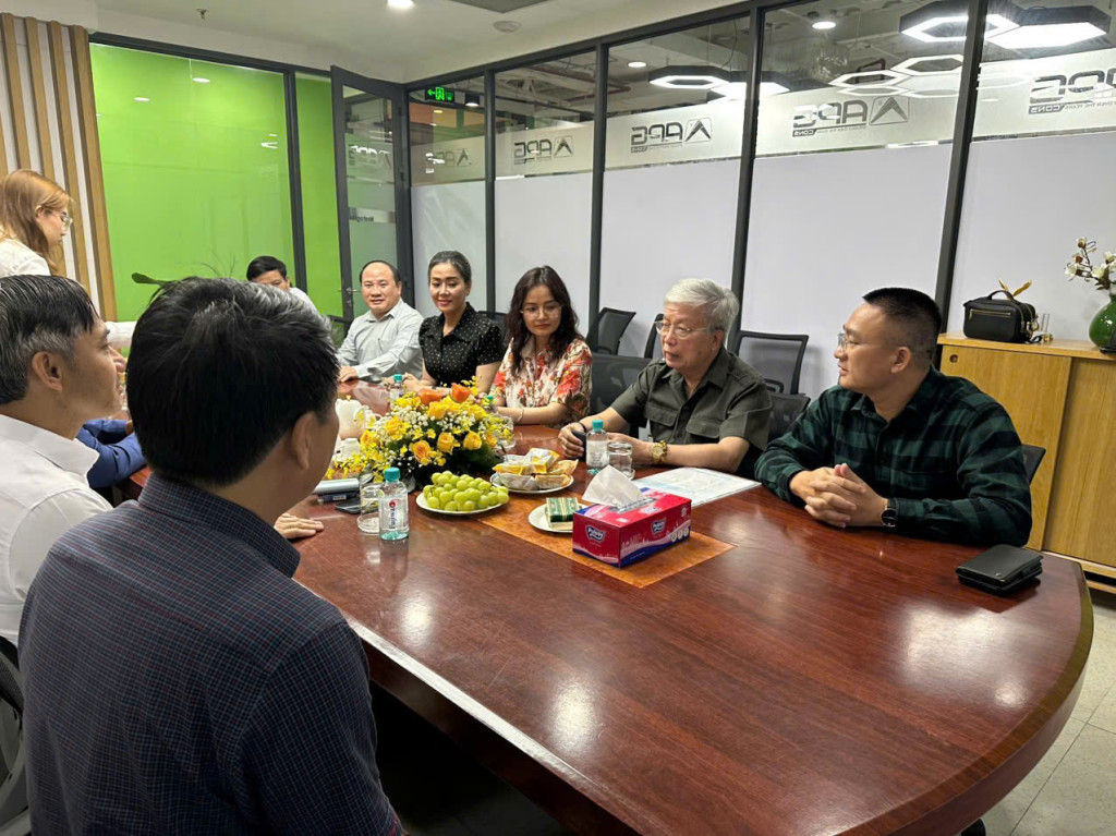 Ông Nguyễn Hồng Quân phát biểu chỉ đạo tại buổi làm việc
