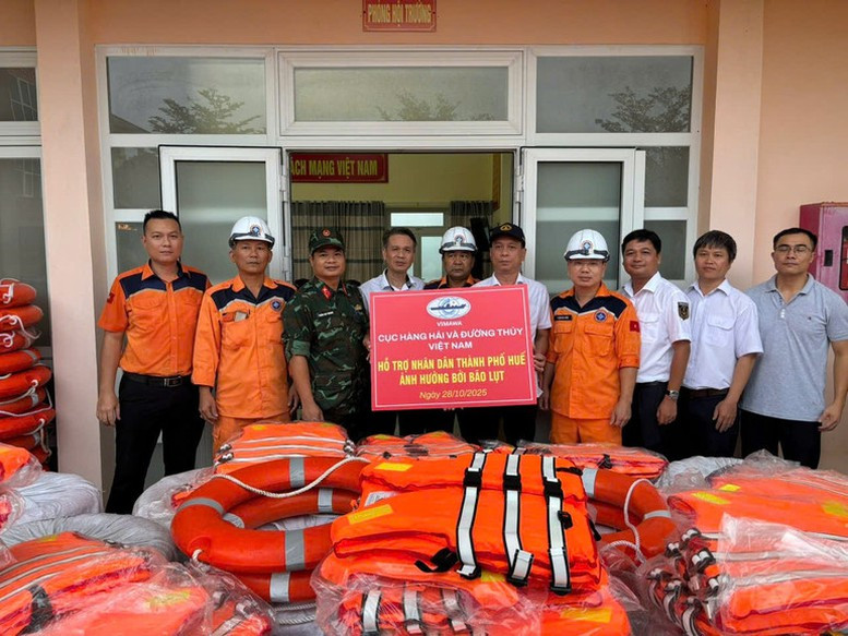 cuc-hang-hai-va-duong-thuy-viet-nam-3-1761695826141-17616958347011068074297