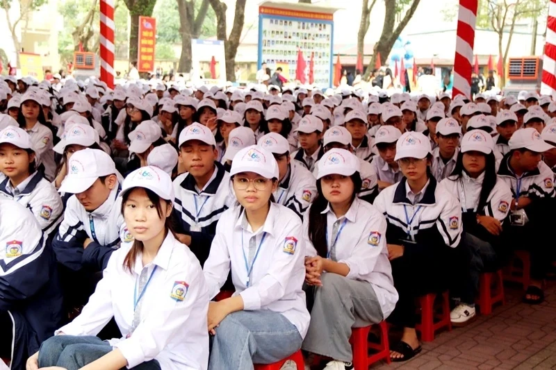 Học sinh Trường THPT Yên Định I dự lễ kỷ niệm