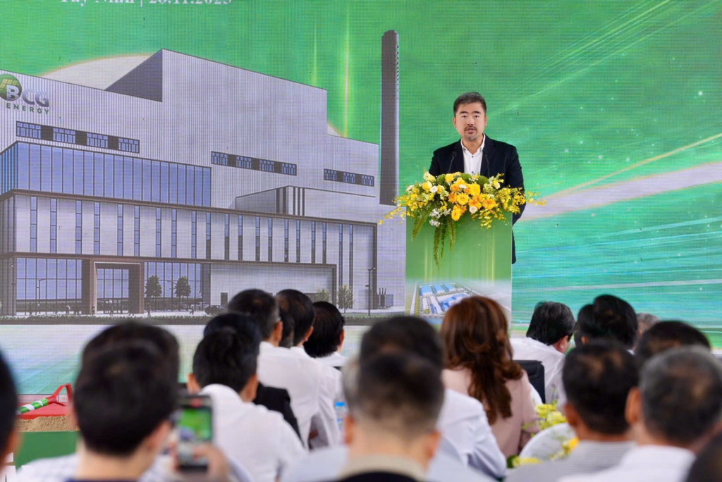 Ông Ng Wee Siong Leonard - Chủ tịch HĐQT Công ty Cổ phần BCG Energy nhấn mạnh Nhà máy Tâm Sinh Nghĩa mang ý nghĩa xã hội đặc biệt khi vừa xử lý rác thải hiệu quả, vừa cung cấp điện năng phục vụ sinh hoạt và sản xuất, góp phần nâng cao chất lượng cuộc sống người dân