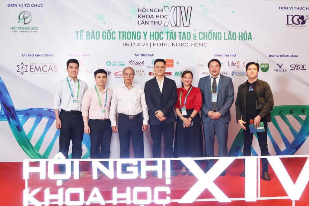 Các đại biểu tham dự Hội nghị khoa học lần thứ 14 