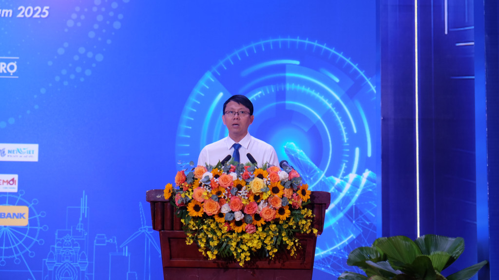 Ông Nguyễn Thanh Hà, Phó Chủ tịch Ủy ban nhân dân tỉnh Khánh Hòa phát biểu khai mạc (Ảnh: Thanh Huy)