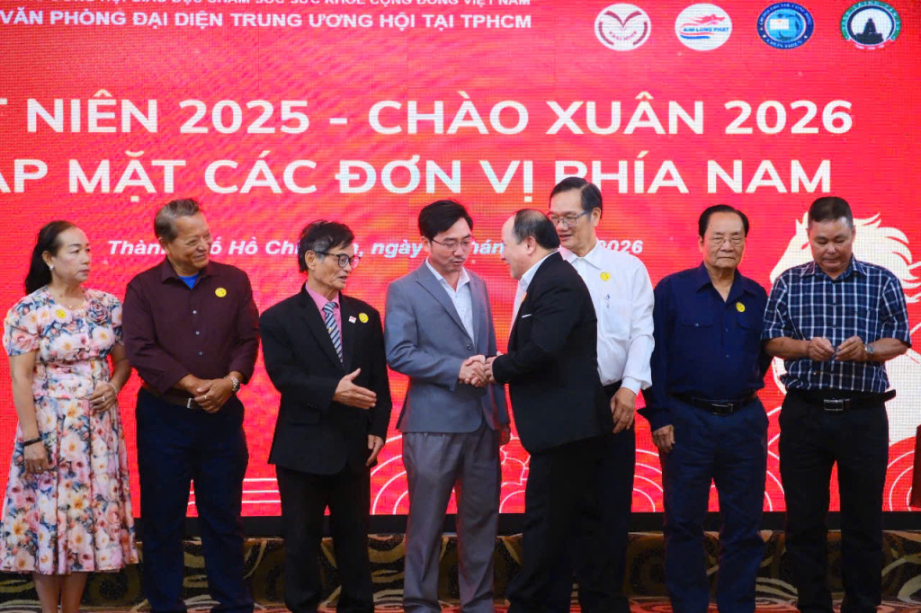 Trung ương Hội Giáo dục chăm sóc sức khỏe cộng đồng Việt Nam tri ân, ghi nhận và khen thưởng các tập thể, cá nhân hội viên tiêu biểu đã có nhiều đóng góp tích cực trong năm 2025