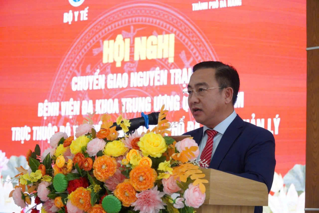 BS.CKII Nguyễn Đình Hùng - Giám đốc Bệnh viện Đa khoa Trung ương Quảng Nam phát biểu tại Hội nghị