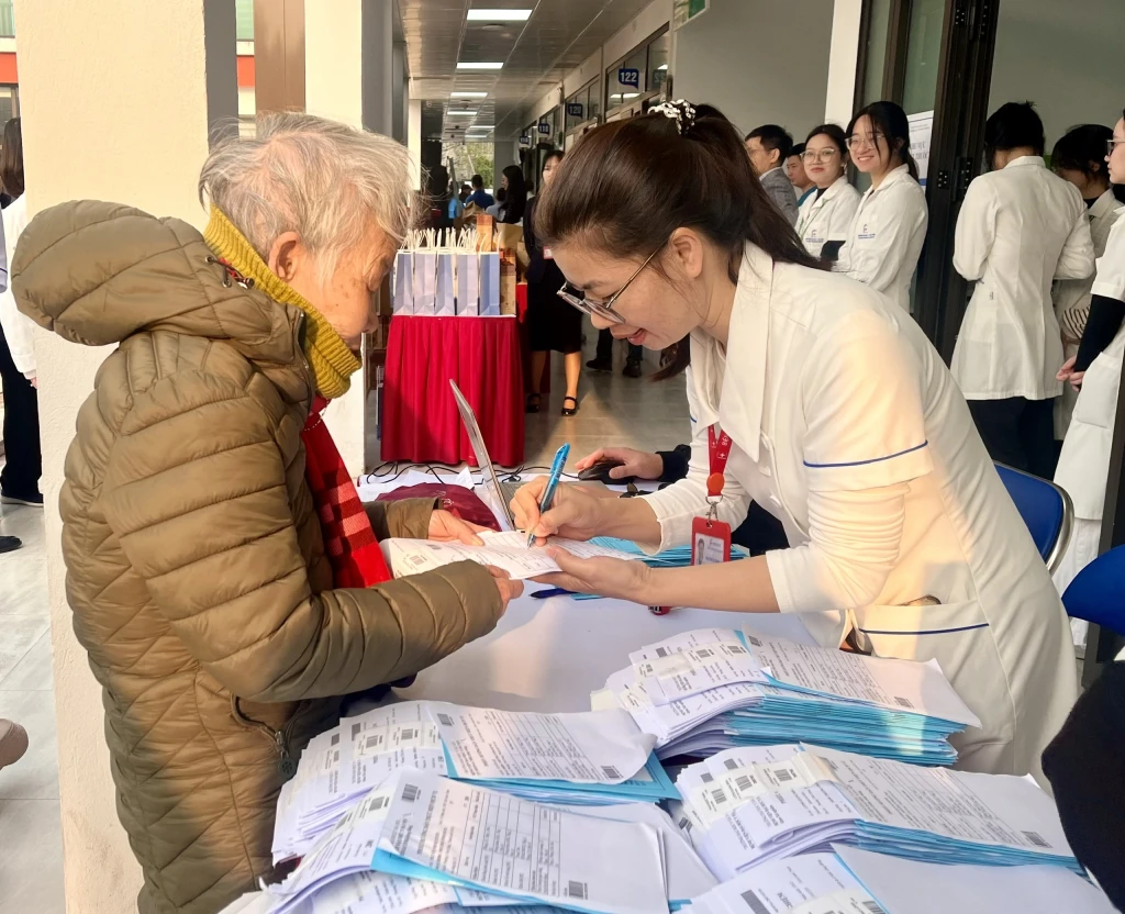 Hà Nội sẽ có thêm mô hình khám chữa bệnh, chăm sóc sức khỏe người cao tuổi (Ảnh: Liên Châu)