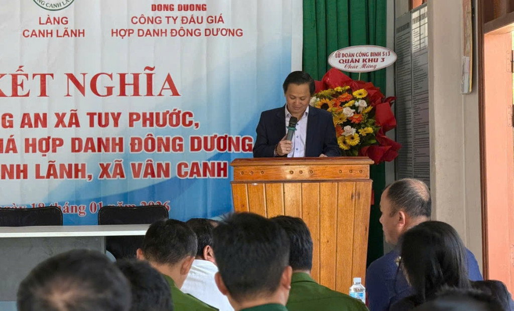 Ông Lê Viết Hùng - Tổng Giám đốc Công ty Đấu giá hợp danh Đông Dương phát biểu tại buổi lễ