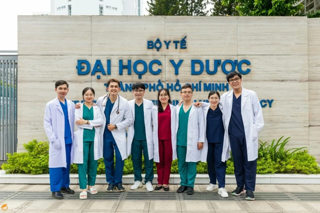 chup-anh-ky-yeu-dai-hoc-y-duoc-s-0956