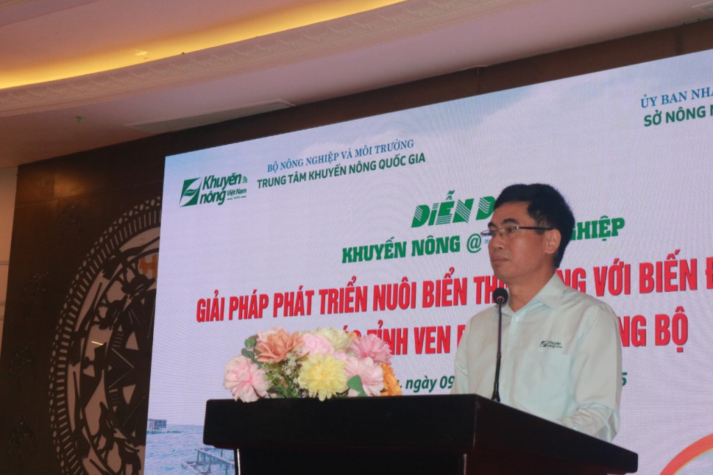 Ông Hoàng Văn Hồng - Phó Giám đốc Trung tâm Khuyến nông quốc gia khai mạc diễn đàn (Ảnh: Thanh Huy)