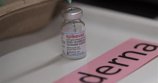 Vaccine cải tiến của Pfizer, Moderna có khả năng chống lại virus biến thể BA.4 và BA.5