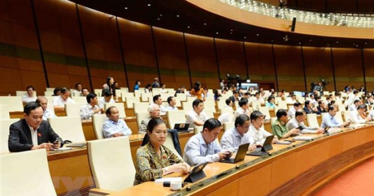 [Trực tiếp]: Quốc hội thảo luận về việc thực hành tiết kiệm, chống lãng phí