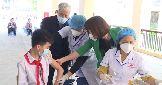 Hà Nội tiếp đẩy mạnh tiêm vaccine phòng COVID-19 cho trẻ em