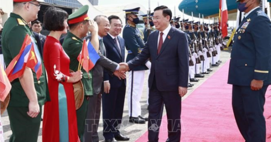 Chủ tịch Quốc hội Vương Đình Huệ bắt đầu thăm chính thức Philippines