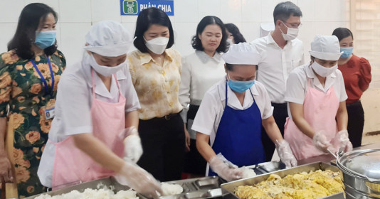 TP.HCM: Nâng cao chất lượng bữa ăn học đường, bảo đảm sức khỏe và an toàn cho học sinh.