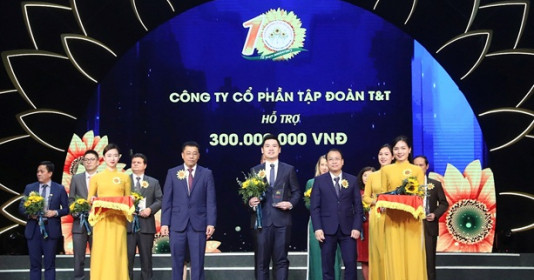T&amp;T Group ủng hộ Quỹ Hỗ trợ bệnh nhân ung thư 'Ngày mai tươi sáng'