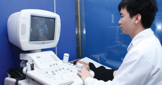 Gỡ vướng trong xác định giá gói thầu trang thiết bị y tế: Mừng nhưng chưa hết lo