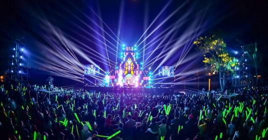 Countdown Ecopark 2023: Đại tiệc của âm thanh, ánh sáng và pháo hoa
