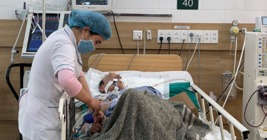 Bộ Y tế đề nghị nhiều tỉnh, thành vào cuộc vụ ngộ độc rượu