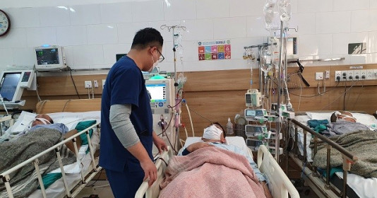 1 người lọc máu, 1 tử vong do mua cồn y tế về nhậu