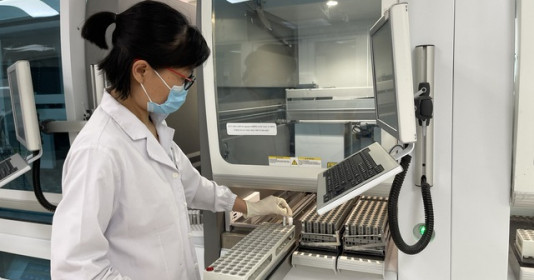 'Hầu hết trang thiết bị y tế kỹ thuật cao không có đủ 3 báo giá theo quy định'