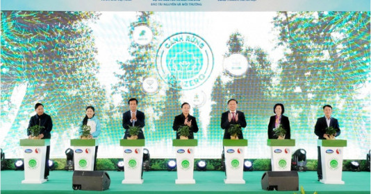 Vinamilk và Bộ TNMT khởi động dự án trồng cây hướng đến Net Zero
