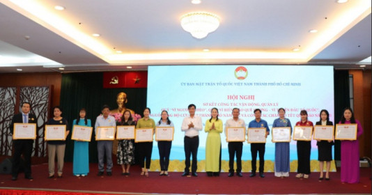 THACO nhận bằng khen vì những đóng góp tích cực trong hoạt động cộng đồng