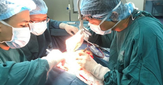 Bệnh viện Ung bướu Đà Nẵng phẫu thuật thành công ca bệnh ung thư lưỡi lan rộng