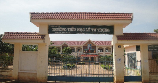 Đắk Lắk: 31 học sinh bị ngộ độc do thổi bóng bay của người lạ