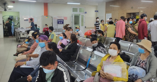 Một bệnh nhân mắc COVID-19 vừa tử vong ở Bệnh viện Chợ Rẫy