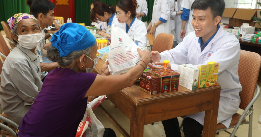 Dược phẩm Tâm Bình đồng hành cùng “Mùa hè xanh” tại Thanh Hóa